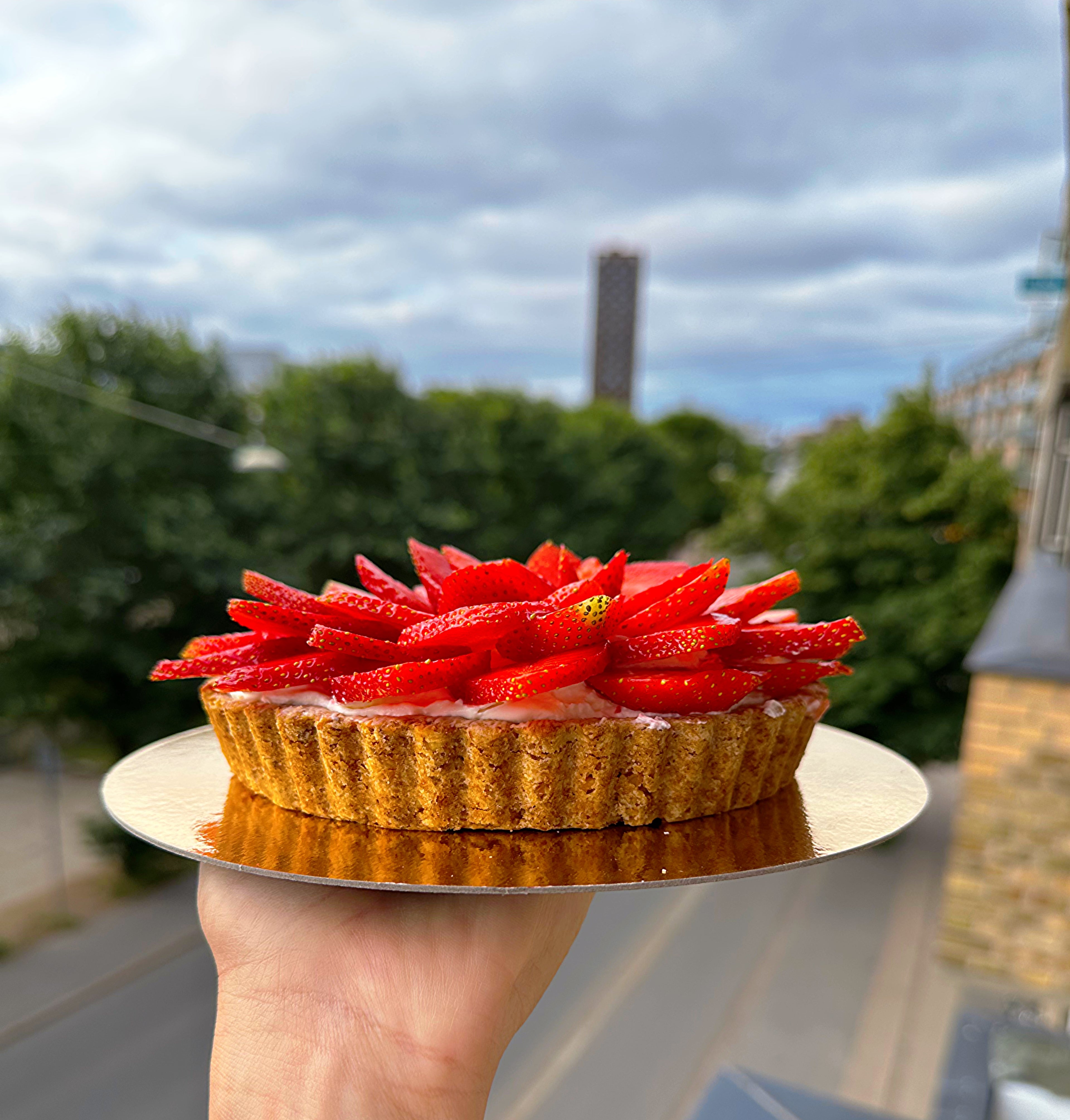 Strawberry & Dulce de Leche Pie